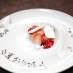 卒業祝いのメッセージ付きデザート